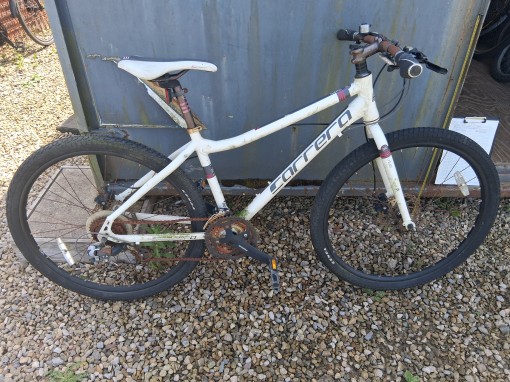 Bike number /Hybrid-01.