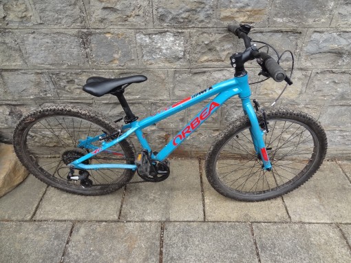 Bike number MTB24-06.